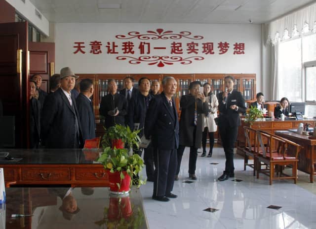 兗州區(qū)人大、政協(xié)領導蒞臨天意機械參觀考察